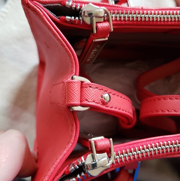 BRAND NEW Calvin Klein Handbag 11/10 - Picture 5 of 9